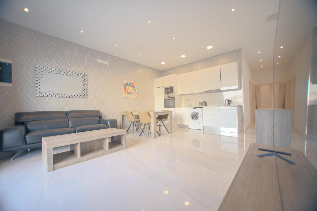 Atlantico Plaza 3A - 2 Beds - 2 Baths Apartment Puerto del Carmen  Exterior photo